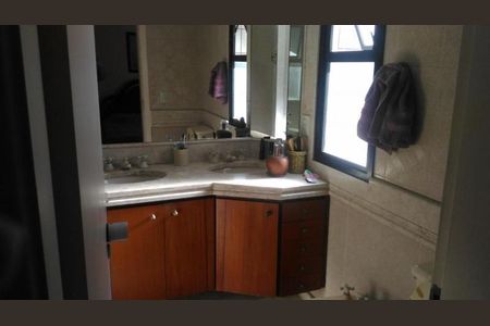 Apartamento à venda com 155m², 4 quartos e 3 vagas Apartamento à venda com 155m², 4 quartos e 3 vagasFoto 30