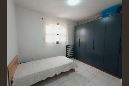 Quarto 1 de casa para alugar com 2 quartos, 75m² em Jardim Rosalina, Cotia