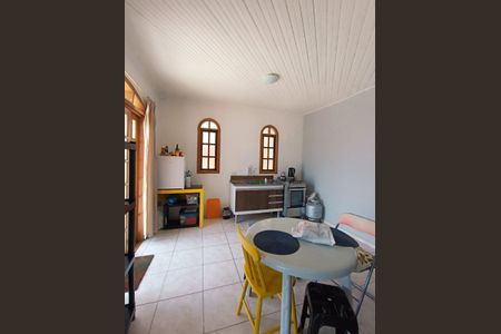 Sala/Cozinha de casa para alugar com 2 quartos, 75m² em Jardim Rosalina, Cotia