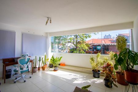 Casa à venda com 213m², 3 quartos e 2 vagasVaranda do quarto 1