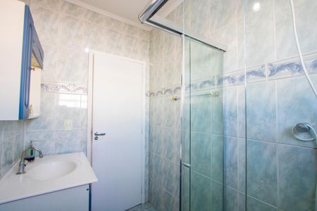 Casa à venda com 213m², 3 quartos e 2 vagasBanheiro social