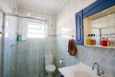 Casa à venda com 213m², 3 quartos e 2 vagasBanheiro social