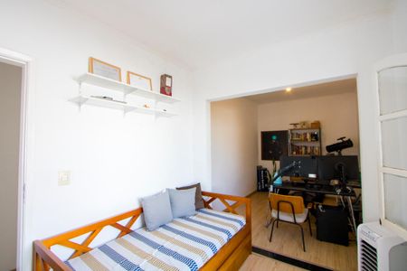 Casa à venda com 213m², 3 quartos e 2 vagasQuarto 2