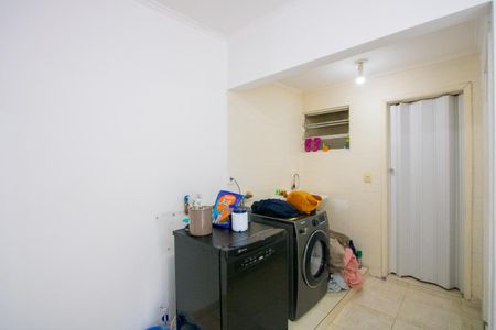 Casa à venda com 213m², 3 quartos e 2 vagasÁrea de serviço