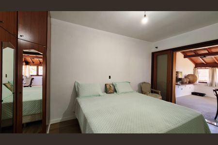 Casa à venda com 193m², 3 quartos e 2 vagasQuarto Suíte