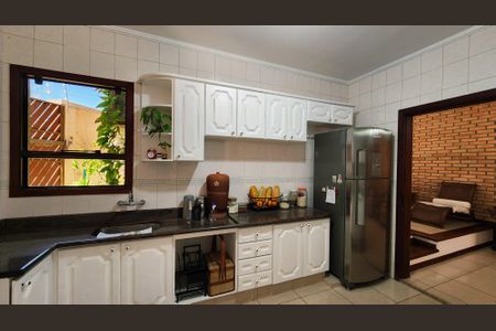 Casa à venda com 193m², 3 quartos e 2 vagasCozinha