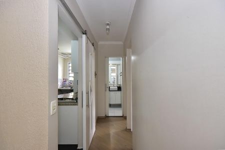 Corredor de apartamento para alugar com 2 quartos, 43m² em Jardim Jussara, São Paulo