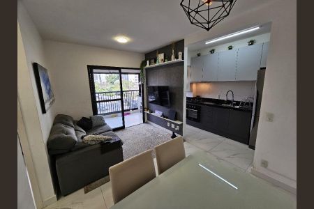 Foto 01 de apartamento à venda com 2 quartos, 61m² em Continental, Osasco