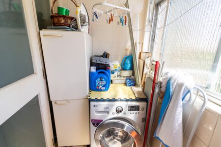 Apartamento à venda com 65m², 2 quartos e 1 vagaÁrea de Serviço