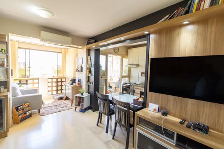 Sala de apartamento à venda com 2 quartos, 65m² em Santo Antônio, Porto Alegre