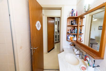 Apartamento à venda com 65m², 2 quartos e 1 vagaBanheiro