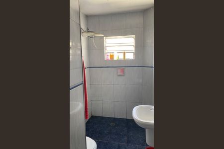 Casa à venda com 210m², 4 quartos e 2 vagasBanheiro 1