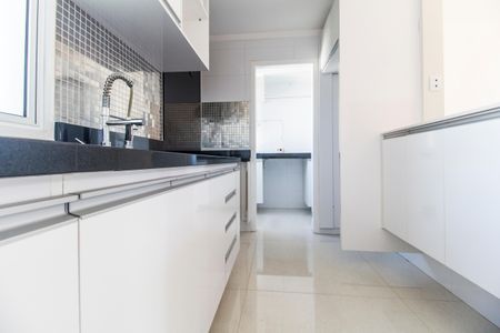 Apartamento à venda com 165m², 3 quartos e 2 vagasCozinha