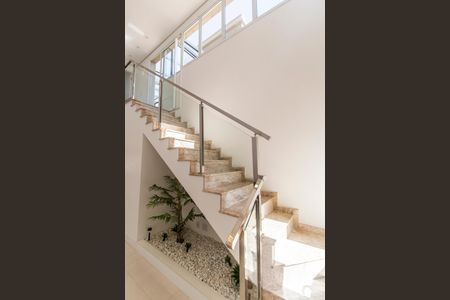 Apartamento à venda com 165m², 3 quartos e 2 vagasEscada