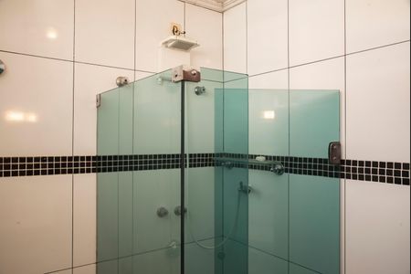 Casa à venda com 300m², 3 quartos e 2 vagasBanheiro da Suíte