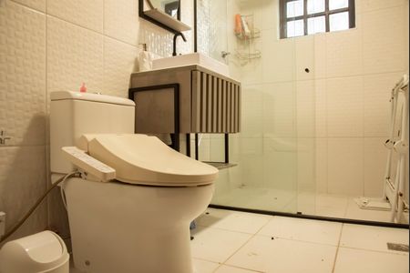 Casa à venda com 300m², 3 quartos e 2 vagasBanheiro