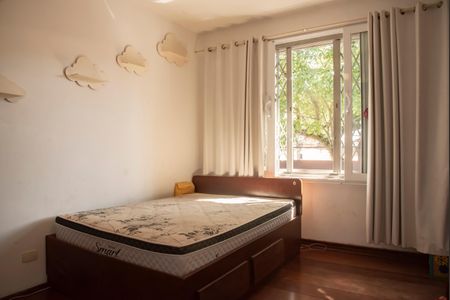 Quarto 1 de casa à venda com 3 quartos, 250m² em Planalto Paulista, São Paulo