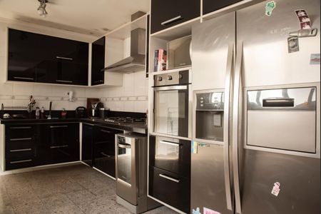 Casa à venda com 300m², 3 quartos e 2 vagasCozinha