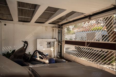 Casa à venda com 300m², 3 quartos e 2 vagasGaragem