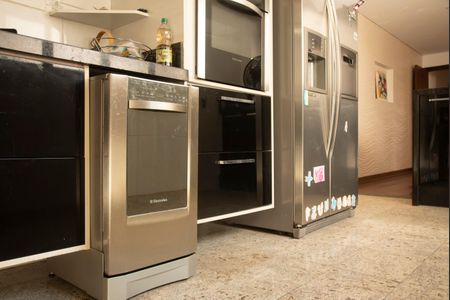 Casa à venda com 300m², 3 quartos e 2 vagasCozinha