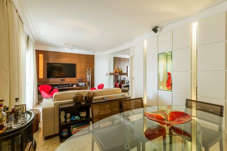 Apartamento à venda com 127m², 3 quartos e 2 vagas Apartamento à venda com 127m², 3 quartos e 2 vagasSala