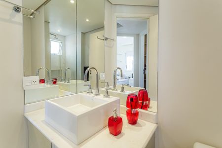 Apartamento à venda com 127m², 3 quartos e 2 vagas Apartamento à venda com 127m², 3 quartos e 2 vagasBanheiro Social