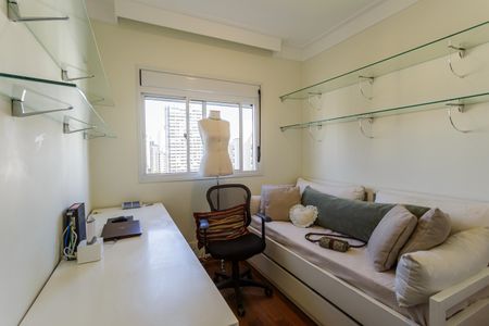 Quarto 1 de apartamento à venda com 3 quartos, 127m² em Planalto Paulista, São Paulo