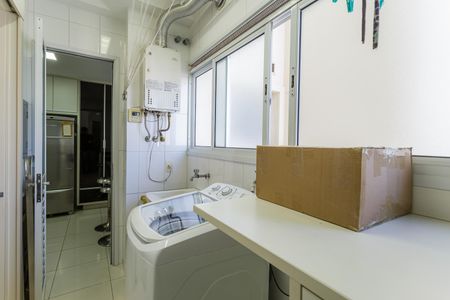 Apartamento à venda com 127m², 3 quartos e 2 vagas Apartamento à venda com 127m², 3 quartos e 2 vagasÁrea de Serviço