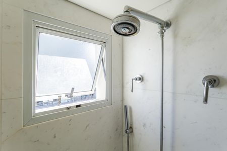 Apartamento à venda com 127m², 3 quartos e 2 vagas Apartamento à venda com 127m², 3 quartos e 2 vagasBanheiro da Suíte