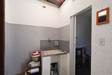 Casa à venda com 104m², 2 quartos e 3 vagasLavanderia