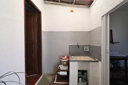 Casa à venda com 104m², 2 quartos e 3 vagasLavanderia