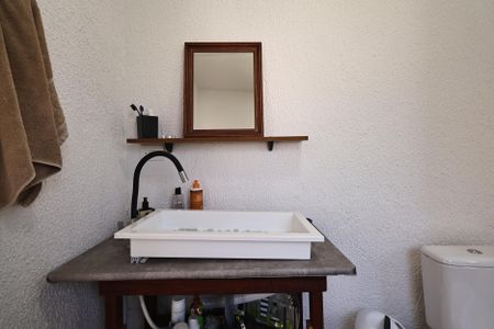 Casa à venda com 104m², 2 quartos e 3 vagasBanheiro