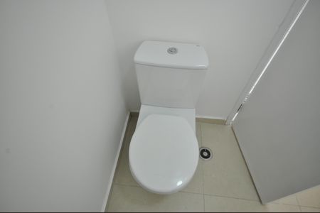 Casa de condomínio para alugar com 220m², 3 quartos e 2 vagasLavabo