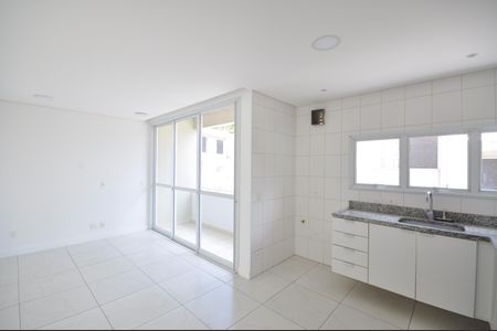 Casa de condomínio para alugar com 220m², 3 quartos e 2 vagasCozinha