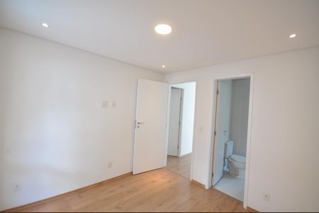 Casa de condomínio para alugar com 220m², 3 quartos e 2 vagasSuíte 3