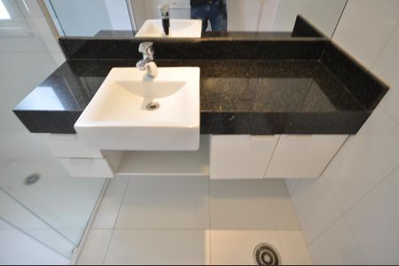 Casa de condomínio para alugar com 220m², 3 quartos e 2 vagasBanheiro da Suíte 3