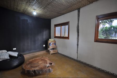 Casa de condomínio para alugar com 220m², 3 quartos e 2 vagasBrinquedoteca