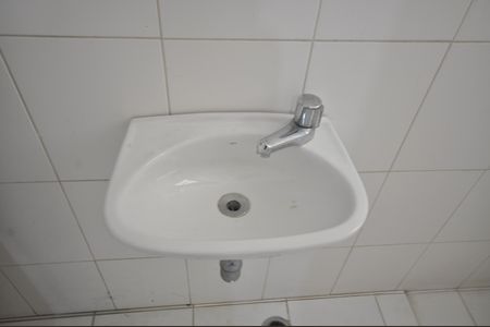 Casa de condomínio para alugar com 220m², 3 quartos e 2 vagasBanheiro de serviço