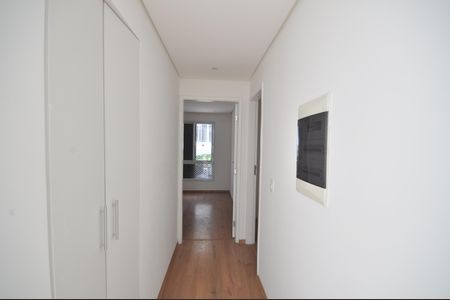 Casa de condomínio para alugar com 220m², 3 quartos e 2 vagasCorredor