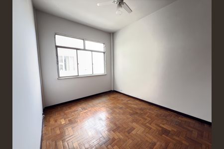 Apartamento à venda com 70m², 2 quartos e 1 vagaQuarto 2