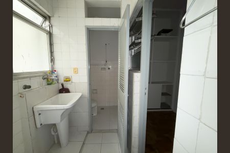 Apartamento à venda com 70m², 2 quartos e 1 vagaÁrea de Serviço