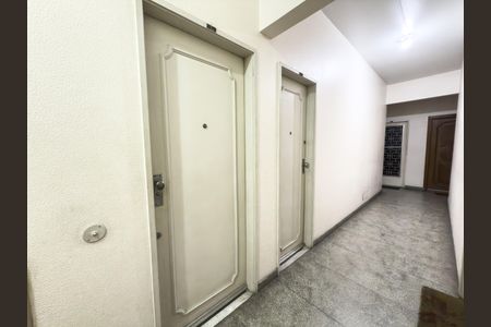 Apartamento à venda com 70m², 2 quartos e 1 vagaÁrea comum