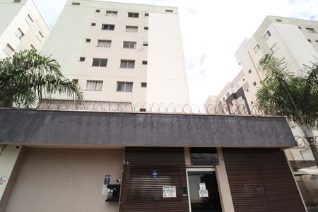 Apartamento para alugar com 51m², 2 quartos e 1 vagaFachada e portaria