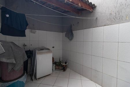 Casa à venda com 140m², 3 quartos e 2 vagas Casa à venda com 140m², 3 quartos e 2 vagasÁrea de Serviço