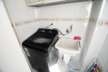 Apartamento à venda com 60m², 2 quartos e 1 vagaÁrea de Serviço