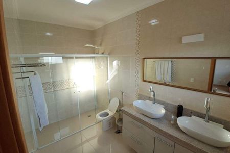 Casa à venda com 345m², 3 quartos e 4 vagas