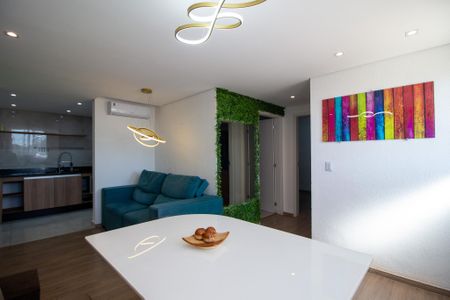 Sala de casa de condomínio para alugar com 2 quartos, 49m² em Residencial Cristal, Votorantim