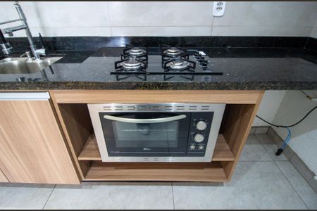 Cozinha de casa de condomínio para alugar com 2 quartos, 49m² em Residencial Cristal, Votorantim