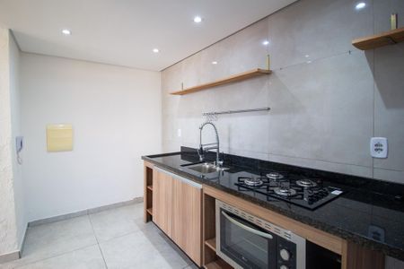 Cozinha de casa de condomínio para alugar com 2 quartos, 49m² em Residencial Cristal, Votorantim