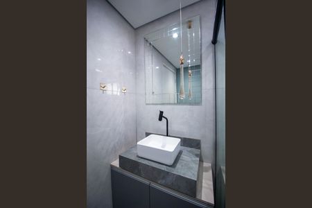 Banheiro Social de casa de condomínio para alugar com 2 quartos, 49m² em Residencial Cristal, Votorantim
